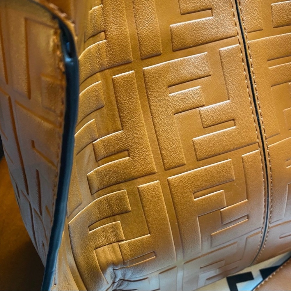 SOLD!!!
Embossed Vegan Leather Shoulder Bag in Rich Tan - Picture 3 of 6
